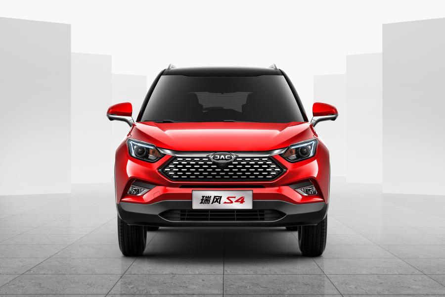  JAC Refine S4 2018 года  (фото 3 из 15)